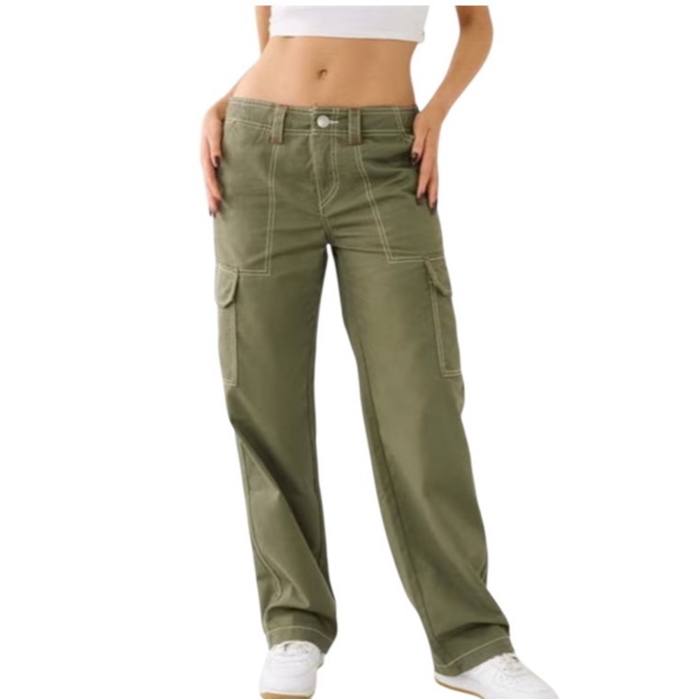 TRUE RELIGION WOMEN’S MILITARY CARGO PANT